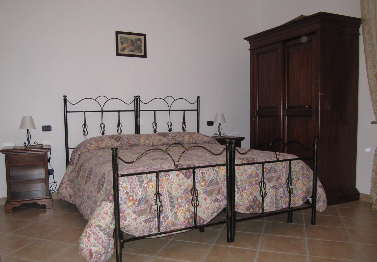 B&B Sole Del Pollino Rotonda Ruang foto