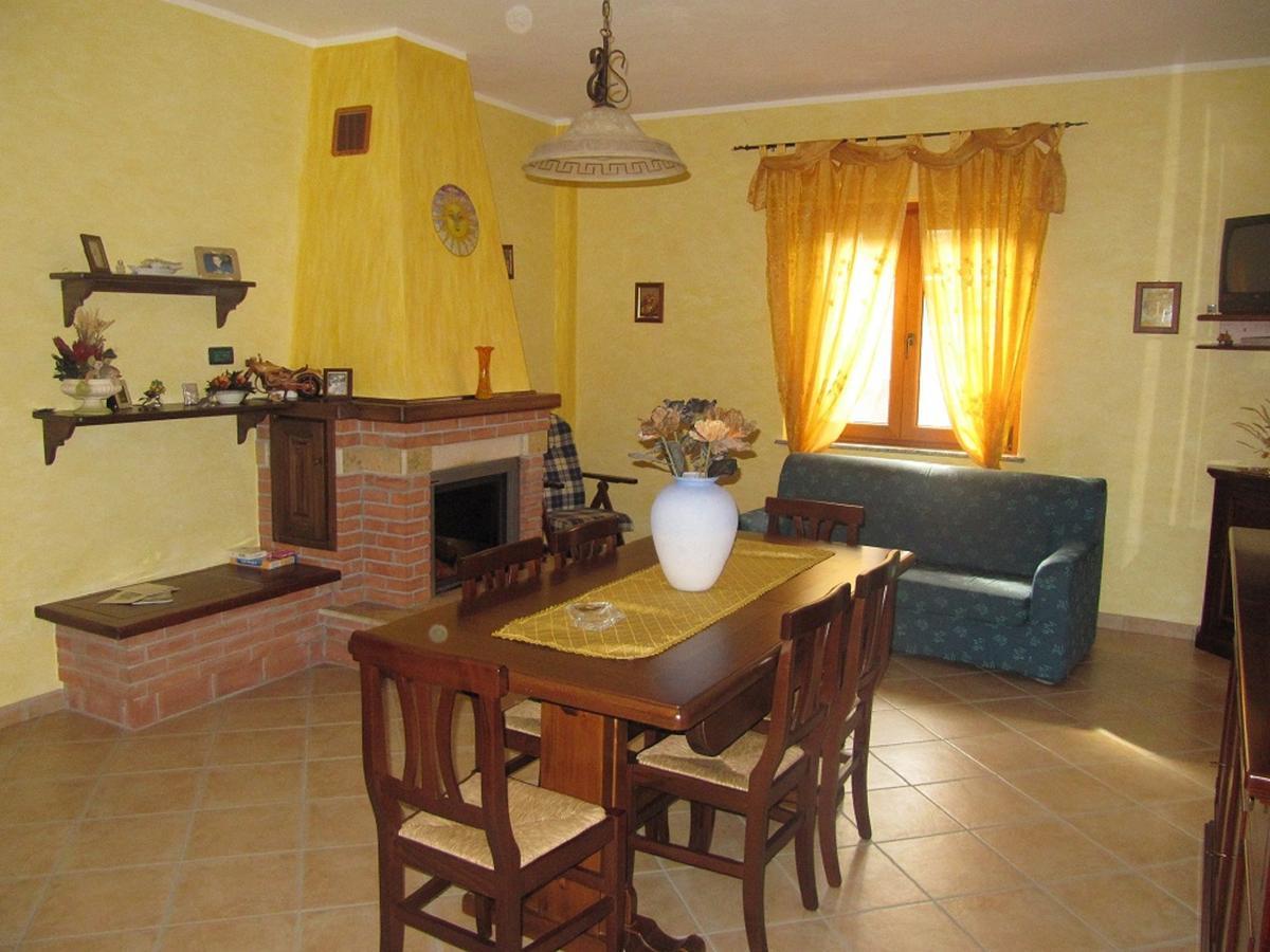 B&B Sole Del Pollino Rotonda Bagian luar foto